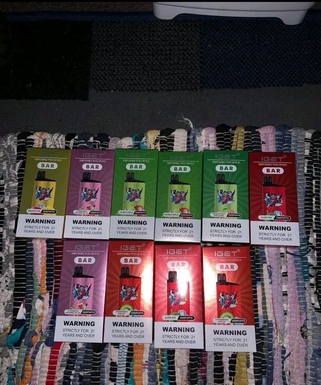 Vape and buds drop | Queen St, Brisbane City QLD 4000, Australia | Phone: 6 54 38 21 25