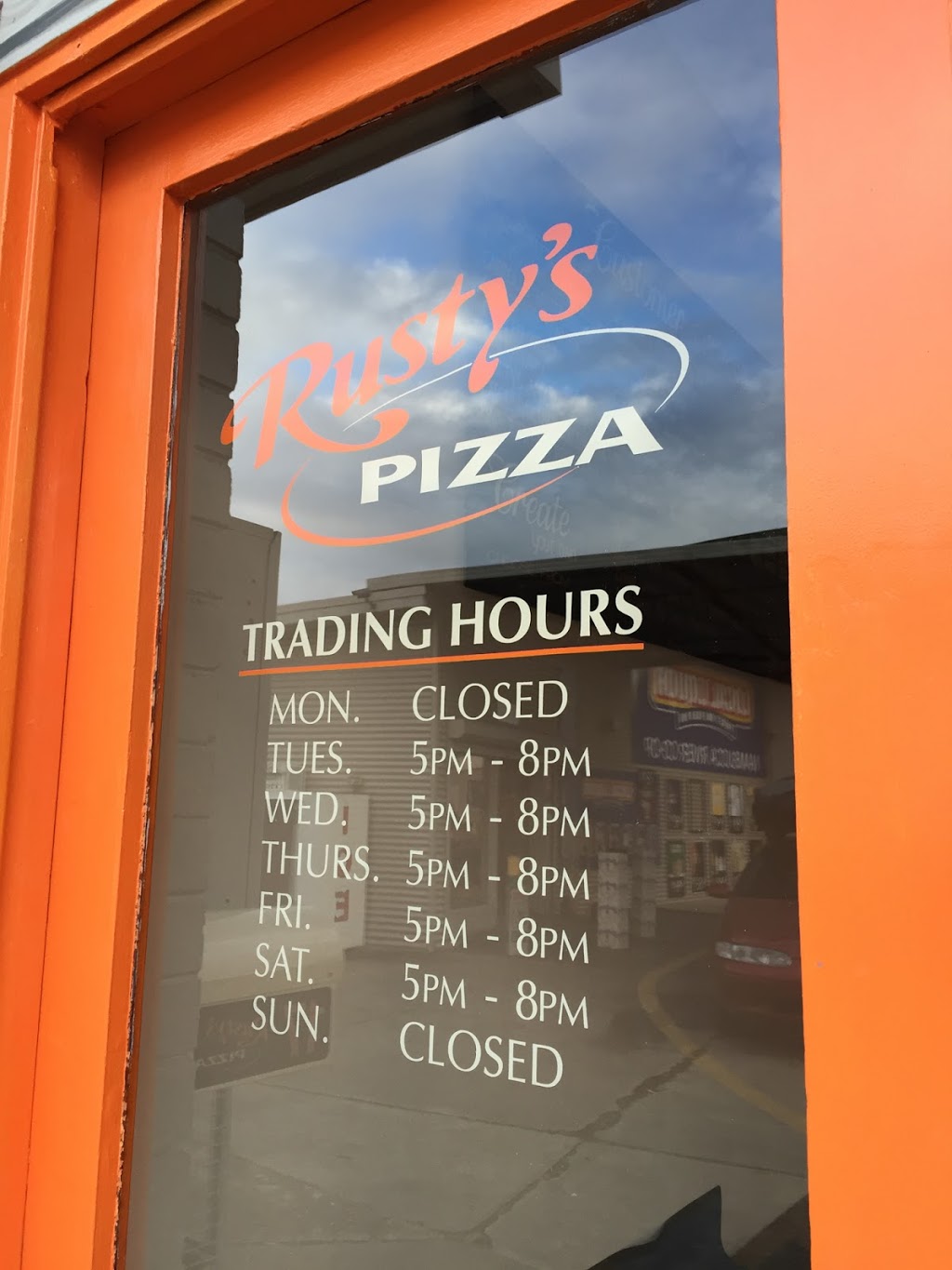 Rustys Pizza | meal takeaway | 17 Cooper St, Macksville NSW 2447, Australia | 0265682169 OR +61 2 6568 2169