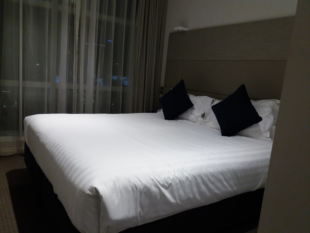 Clarion Suites Gateway | lodging | 1 William St, Melbourne VIC 3000, Australia | 0392968888 OR +61 3 9296 8888