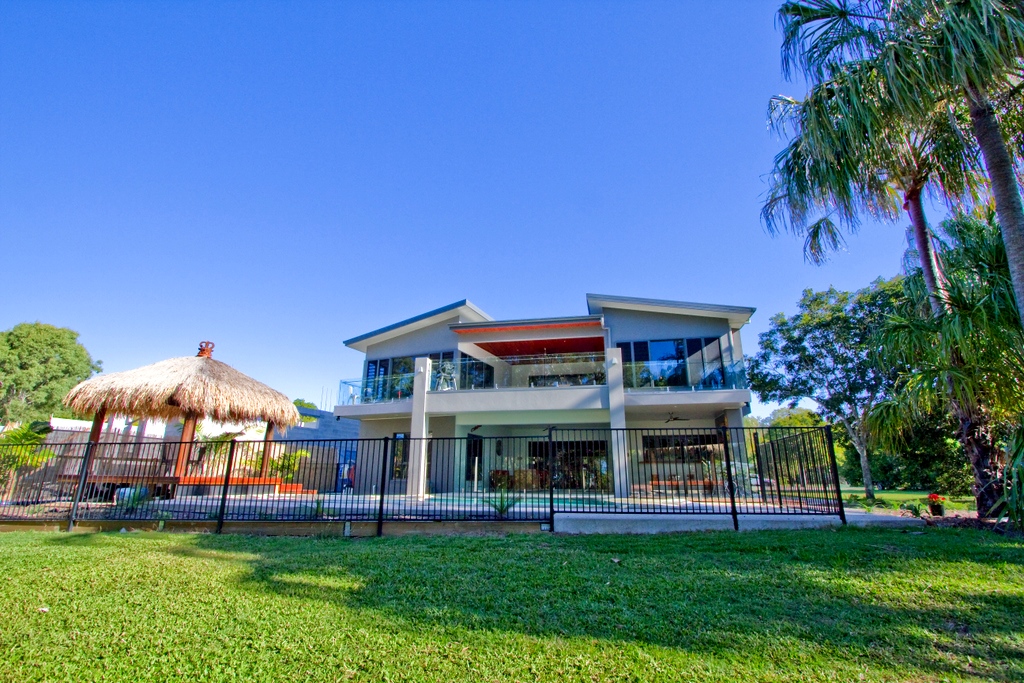 POINT BREAK HOLIDAY HOUSE | lodging | 33 Agnes St, Agnes Water QLD 4677, Australia | 0749749470 OR +61 7 4974 9470