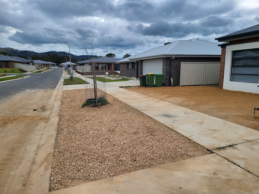 We dig ya bobcat service | 57 Jelbart Rd, Jindera NSW 2642, Australia | Phone: 0408 460 499