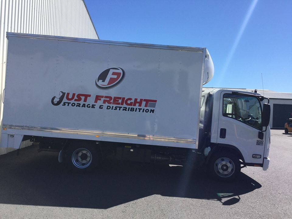 Just Freight | 27 Charlie Triggs Cres, Thabeban QLD 4670, Australia | Phone: (07) 4151 8511