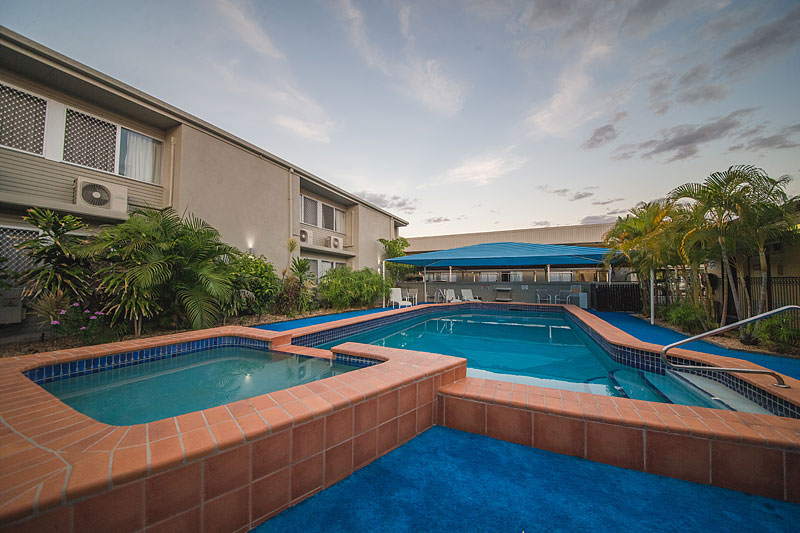 Hampton Villa Motel | 29 Alma St, Rockhampton City QLD 4700, Australia | Phone: (07) 4927 7433