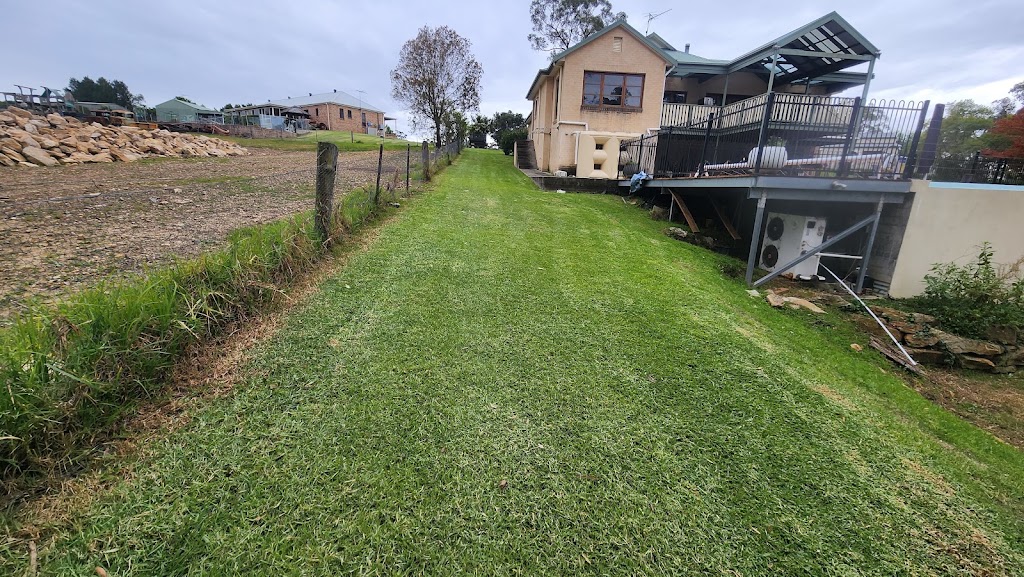 Pumbas lawn maintenance and pressure washing | Carlton Rd, Thirlmere NSW 2572, Australia | Phone: 0432 047 092
