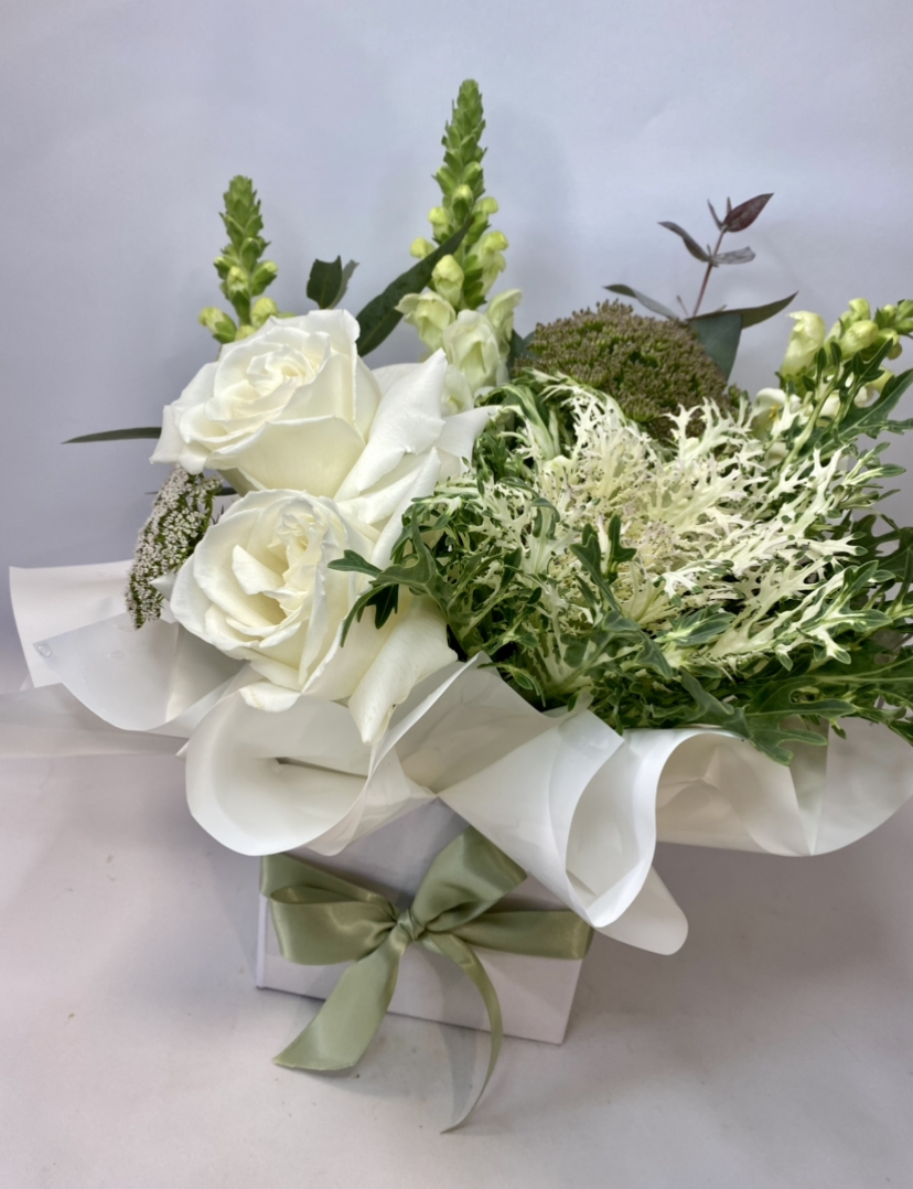 Radford & Siebuhr Florists | 23 Angus St, Rangeville QLD 4350, Australia | Phone: (07) 4632 1644