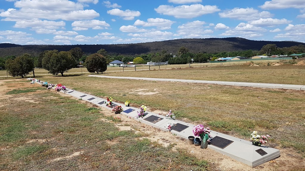 Heathcote Cemetery | cemetery | 42 Pohlman St, Heathcote VIC 3523, Australia