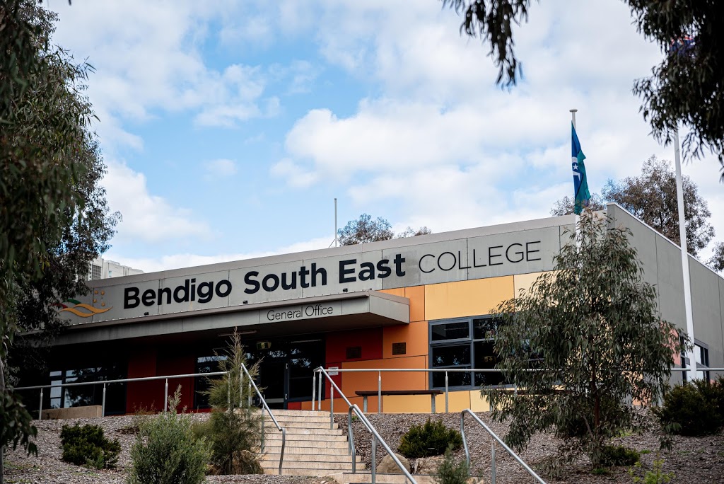 Bendigo South East College | school | 56 Ellis St, Flora Hill VIC 3550, Australia | 0354434522 OR +61 3 5443 4522