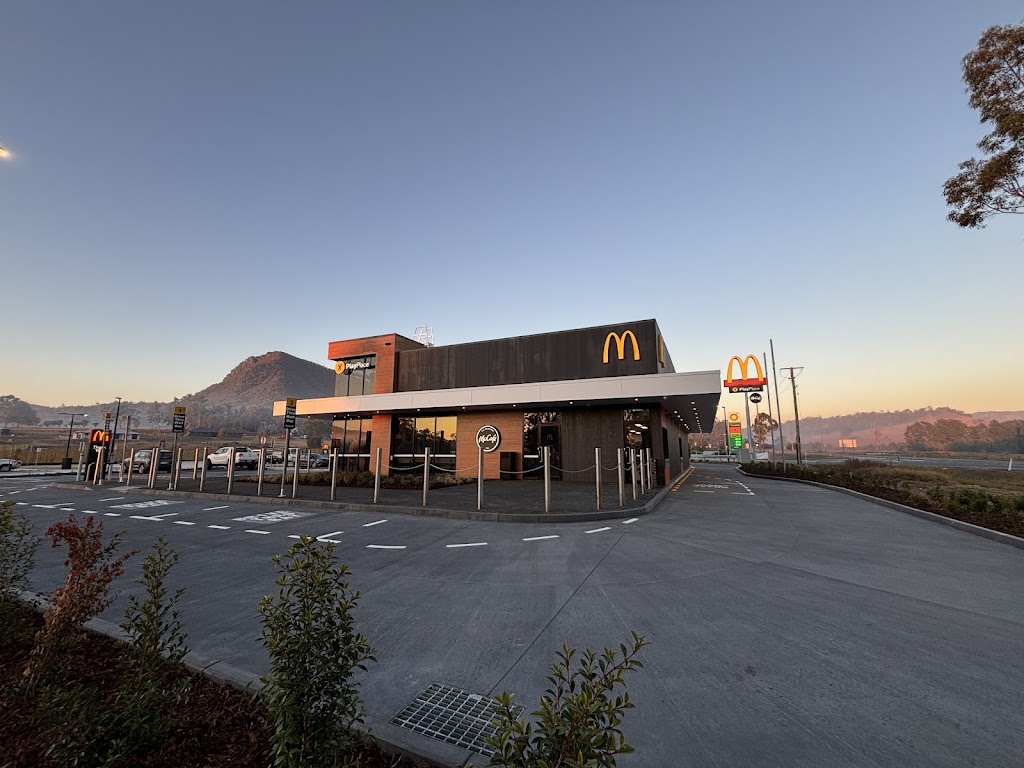 McDonalds Aratula | 6883 Cunningham Hwy, Aratula QLD 4309, Australia | Phone: (07) 5463 8901