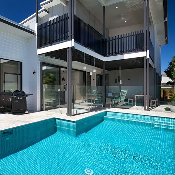 Waterline Beach House | lodging | 7 Waterline Cl, Mount Coolum QLD 4573, Australia | 0754717955 OR +61 7 5471 7955