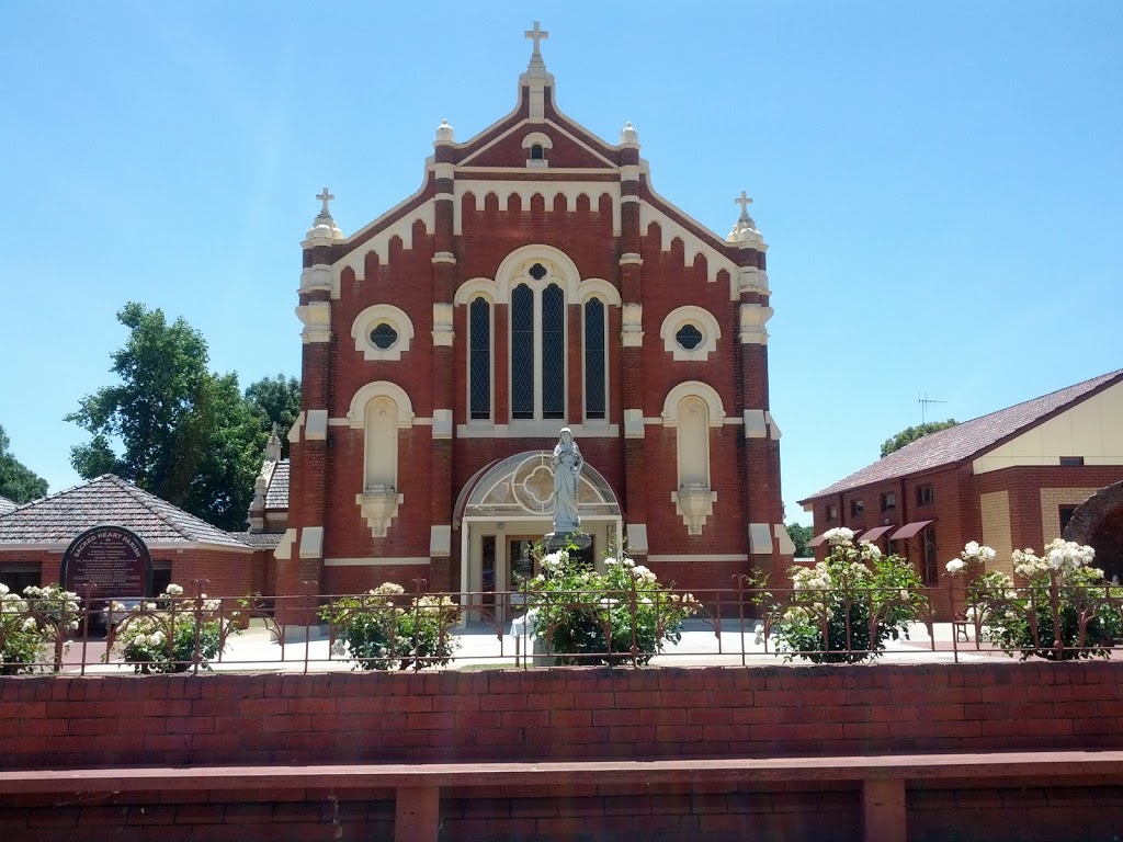 Sacred Heart Parish Tatura | church | 67 Hogan St, Tatura VIC 3616, Australia | 0358241049 OR +61 3 5824 1049