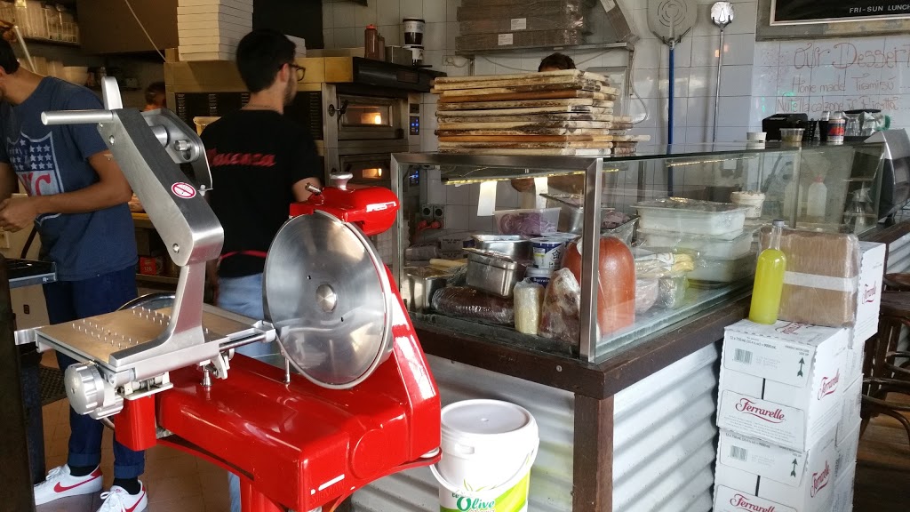 Vacanza Pizzeria | meal takeaway | 414 Bourke St, Surry Hills NSW 2010, Australia | 0289646414 OR +61 2 8964 6414