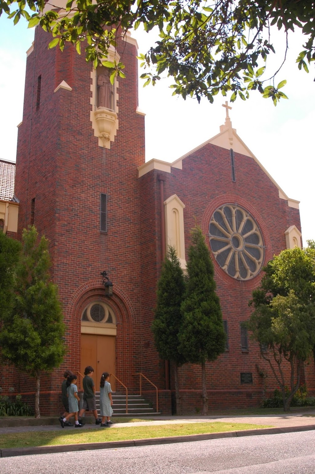 St Fidelis Catholic Primary School | school | 52-64 Saunders St, Coburg VIC 3058, Australia | 0393833600 OR +61 3 9383 3600