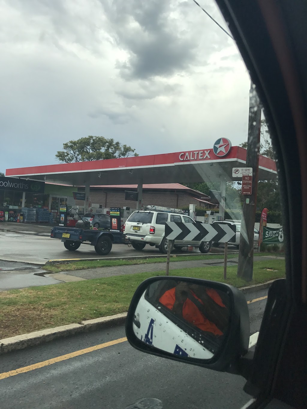 Caltex Woolworths | gas station | 1233 Pacific Hwy, Turramurra NSW 2074, Australia | 1300655055 OR +61 1300 655 055