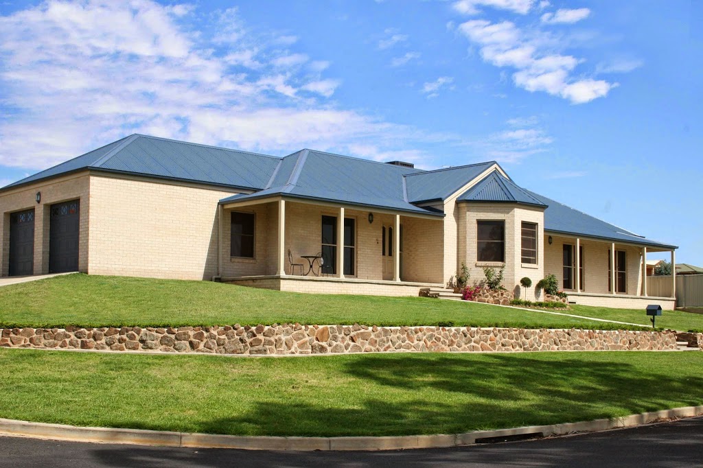 Mellross Homes | general contractor | 326 Boorowa St, Young NSW 2594, Australia | 0263825350 OR +61 2 6382 5350