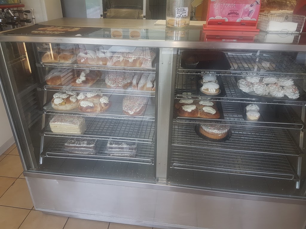 One Mile Bakery | bakery | 1/9 Old Toowoomba Rd, One Mile QLD 4305, Australia | 0732827989 OR +61 7 3282 7989