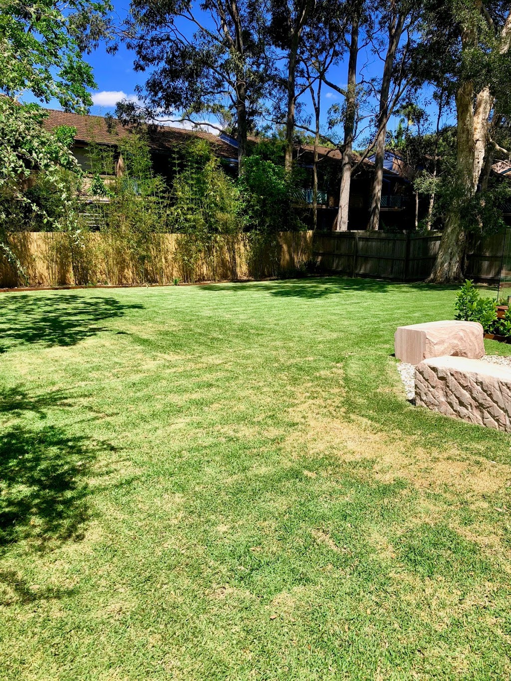 A Grass Act | Unit 10/23 Stuart St, Collaroy NSW 2097, Australia | Phone: 0412 111 651