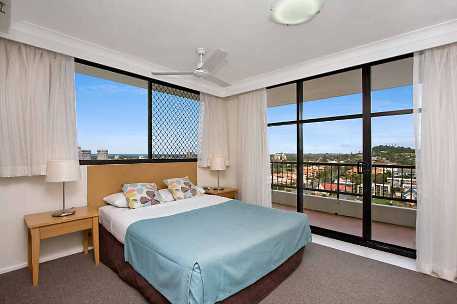 Beach House Seaside Resort - managed by Classic Holidays | 52 Marine Parade, Coolangatta QLD 4225, Australia | Phone: (07) 5590 2111