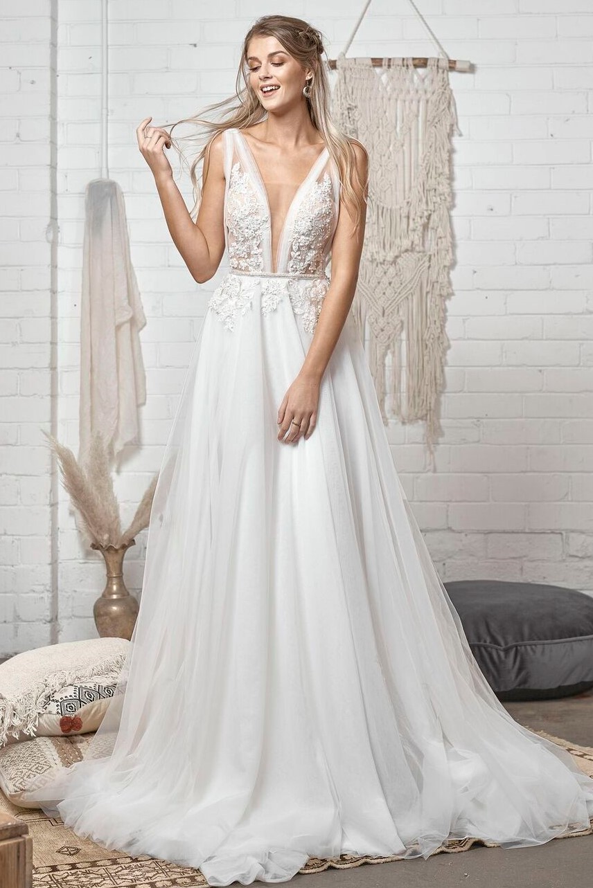 Brides in Love | clothing store | 30 Toohey Rd, Wetherill Park NSW 2164, Australia | 0297574166 OR +61 2 9757 4166