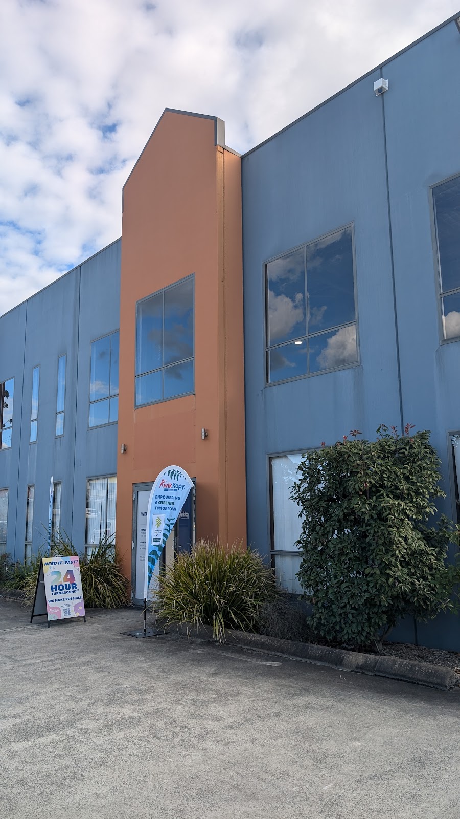 Kwik Kopy Gosford | 1/18 Nells Rd, West Gosford NSW 2250, Australia | Phone: (02) 4322 4100