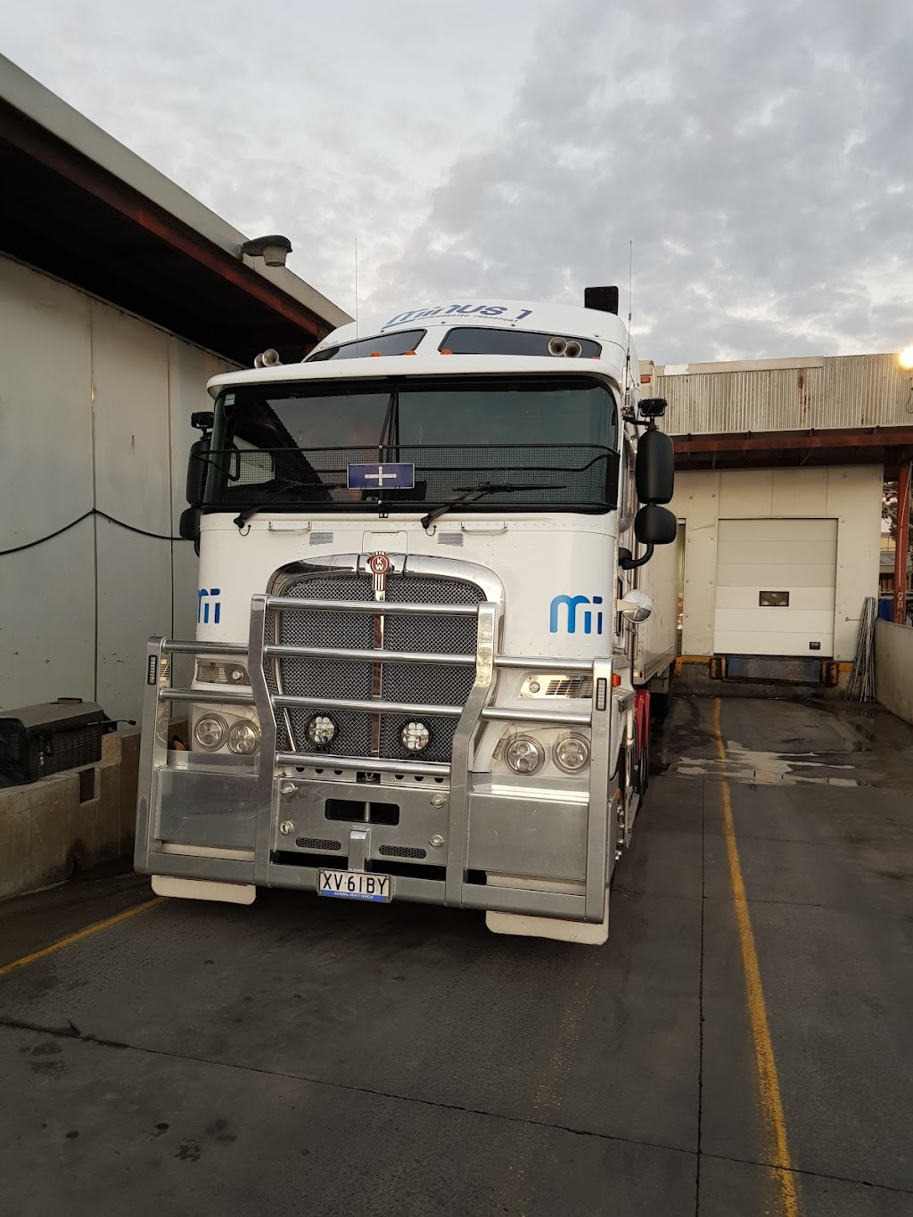 Minus 1 Refrigerated Transport | 230 Hammond Rd, Dandenong South VIC 3175, Australia | Phone: (03) 9792 9011