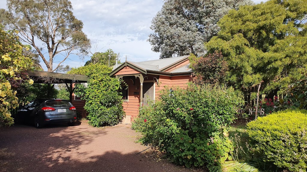 Braeside Garden Cottages | 3 Albion St, Ballarat Central VIC 3350, Australia | Phone: 0403 010 704