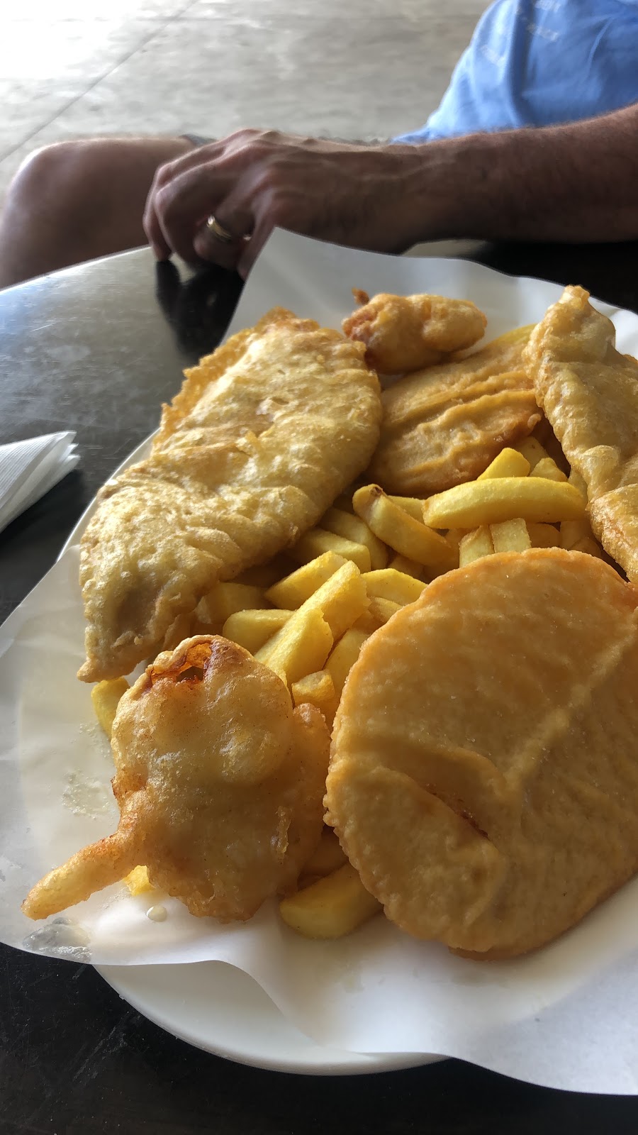 Heatherton Village Fish & Chips | restaurant | 5/51 Heatherton Rd, Endeavour Hills VIC 3802, Australia | 0387722327 OR +61 3 8772 2327