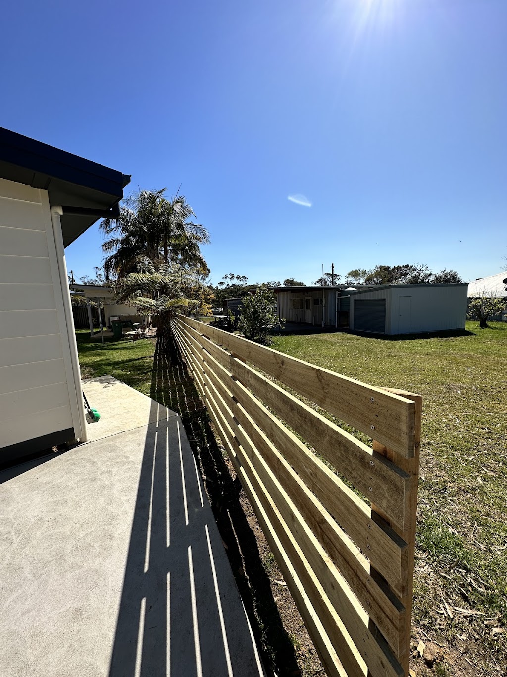 Luxury Holiday Unit | 36A Lees Rd, Mallacoota VIC 3892, Australia | Phone: 0422 760 870