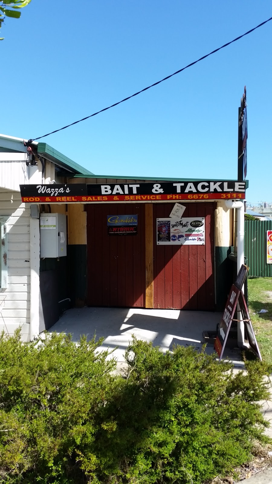 WAZZAS Bait And Tackle | store | 2/4 Coronation Ave, Pottsville NSW 2489, Australia | 0266763111 OR +61 2 6676 3111