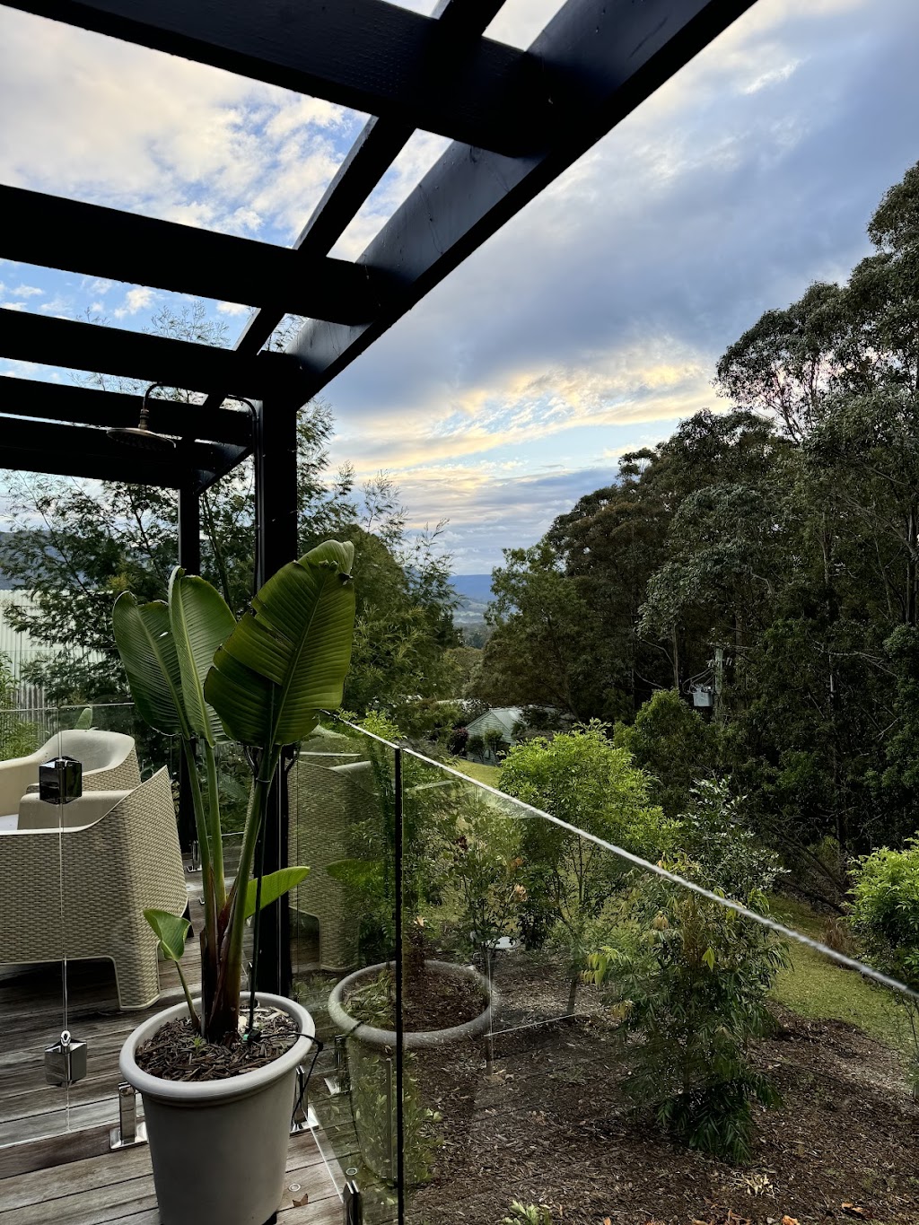 Mikes Kangaroo Valley | Unit 43, 391 Mount Scanzi Rd, Kangaroo Valley NSW 2577, Australia | Phone: 0421 583 363