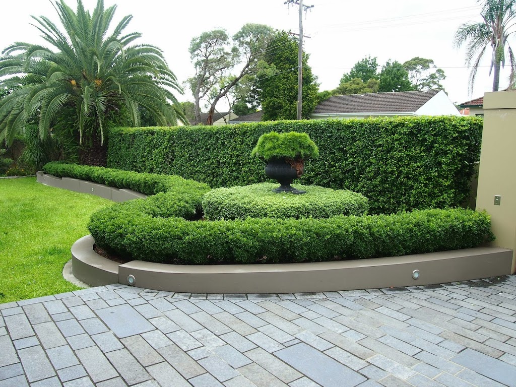 DMR Garden Services | Parry Way, Glenmore Park NSW 2745, Australia | Phone: 0432 210 762