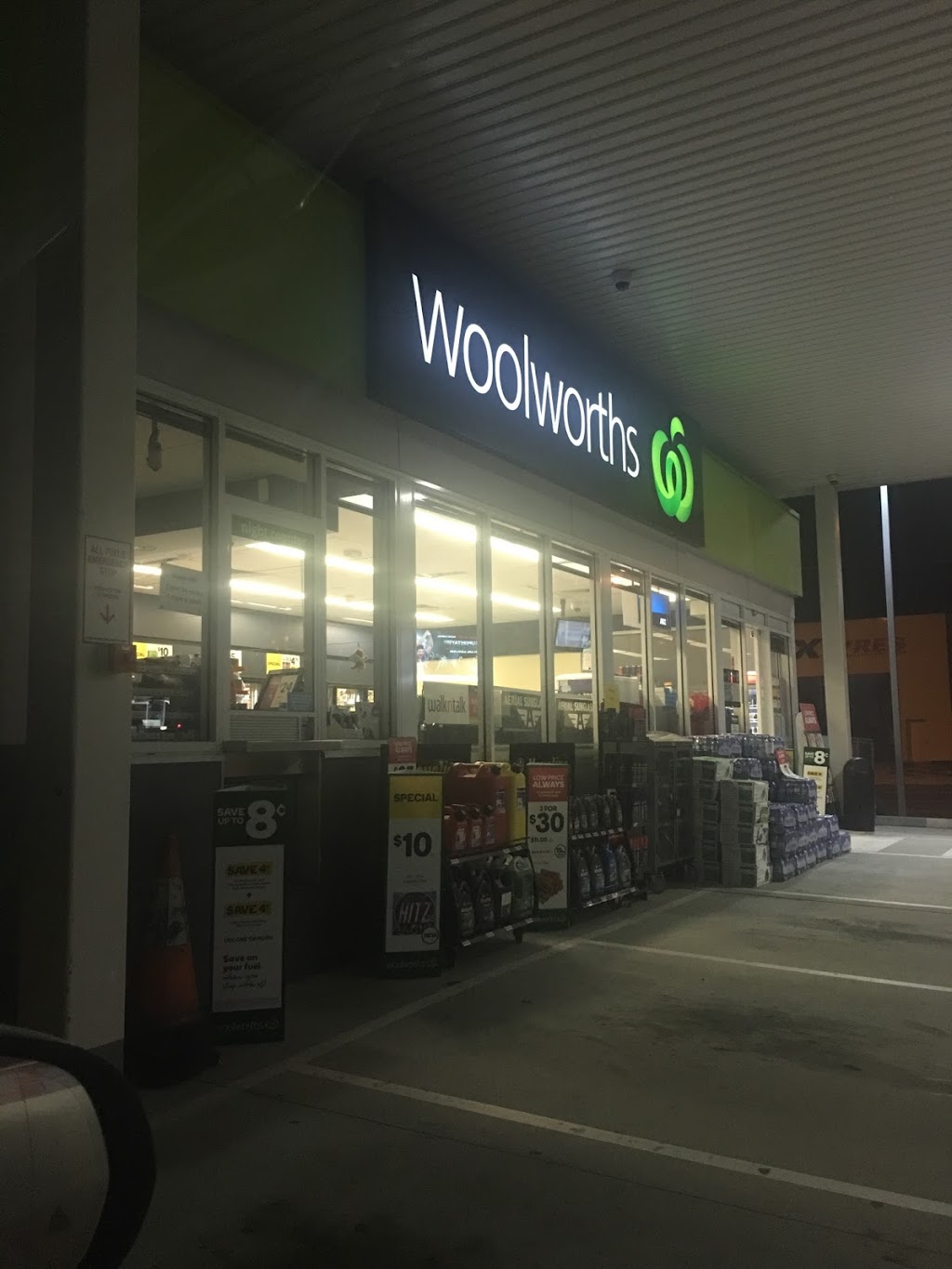 Caltex Woolworths | gas station | 136 Abbotsford Rd, Bowen Hills QLD 4006, Australia | 1300655055 OR +61 1300 655 055