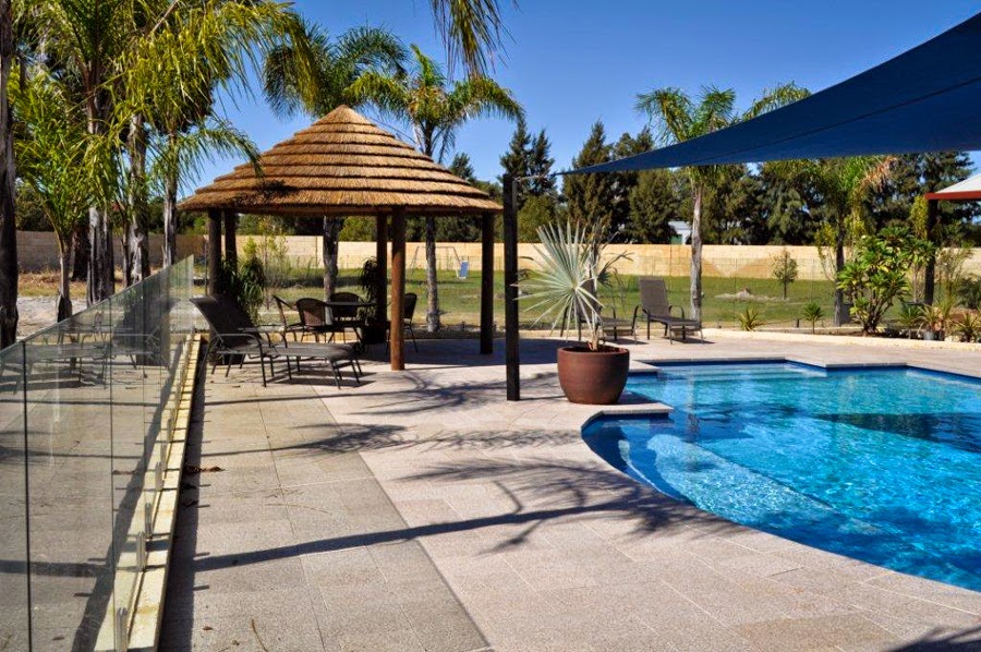 Pool Builders Choice/ Dyson Pools | 2 Illawarra Cres N, Ballajura WA 6066, Australia | Phone: (08) 9248 2837