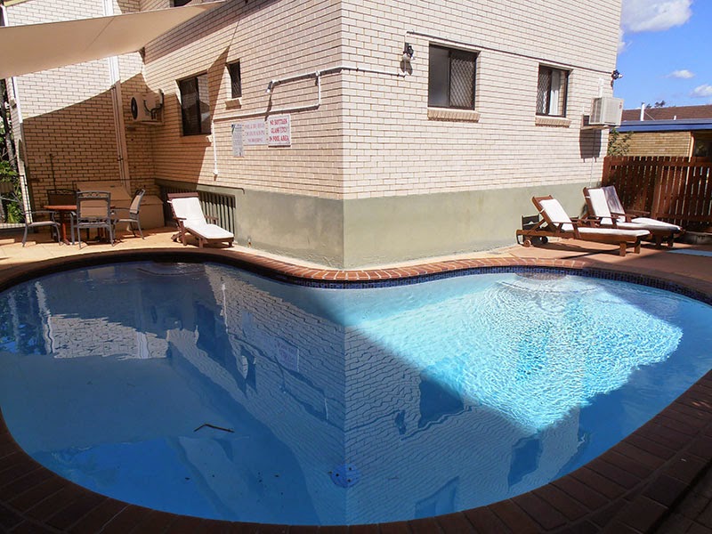 Beachside Court Holiday Apartments | lodging | 33A Burgess St, Kings Beach QLD 4551, Australia | 0754917454 OR +61 7 5491 7454