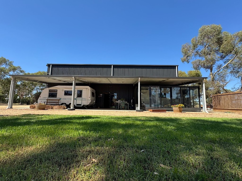 Little Red Plane Stay | 90 Cahills Rd, Yarrawonga VIC 3730, Australia | Phone: 0411 824 405