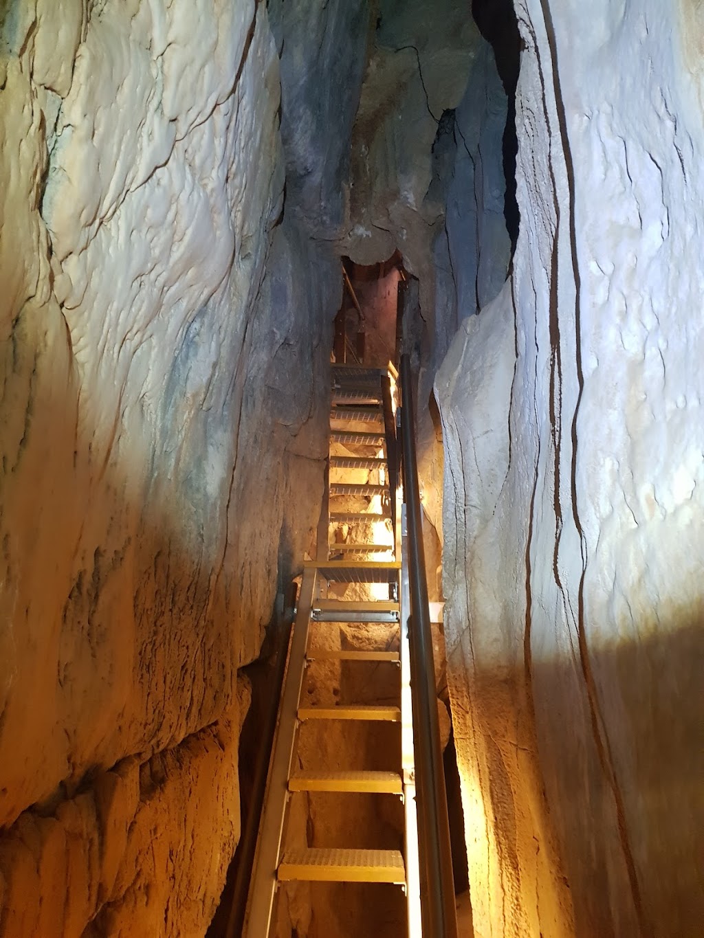 Trezkinn Cave | tourist attraction | Chillagoe QLD 4871, Australia | 0740947111 OR +61 7 4094 7111