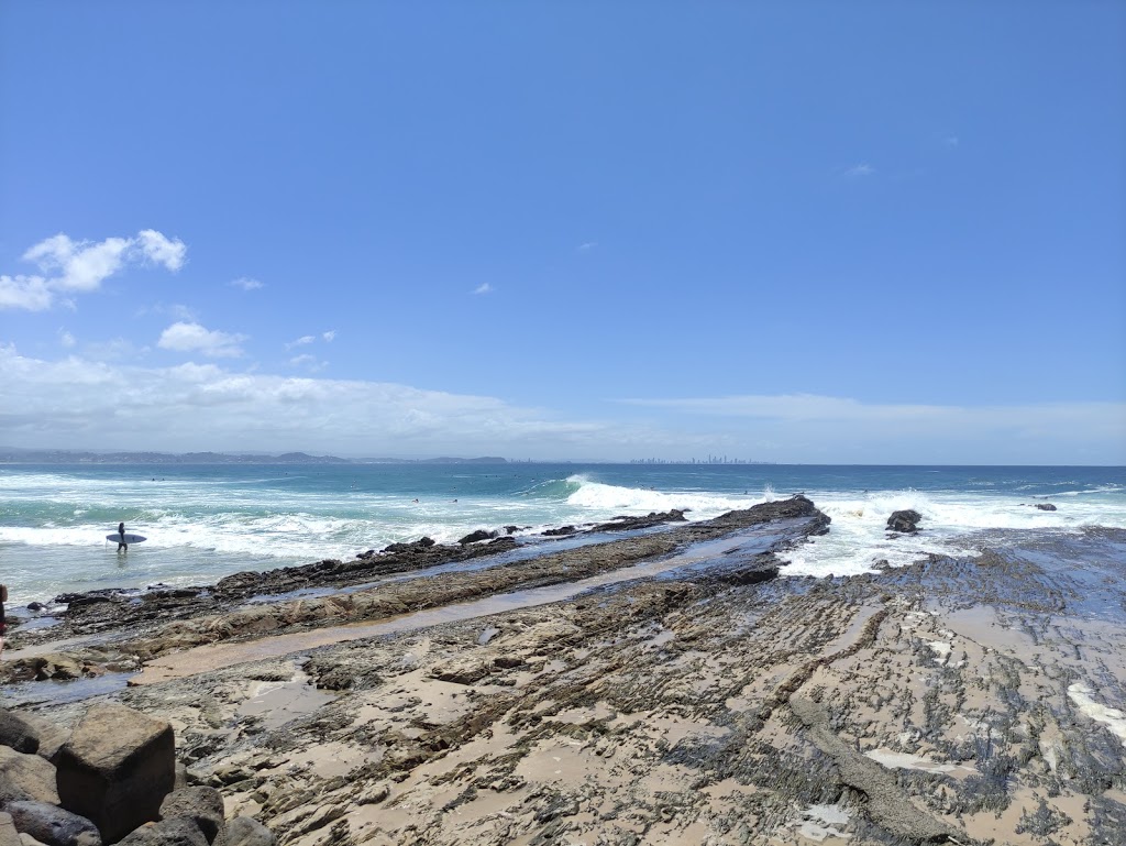 Rainbow Bay Surf Club Bar | 2 Snapper Rocks Rd, Coolangatta QLD 4225, Australia | Phone: (07) 5536 6390