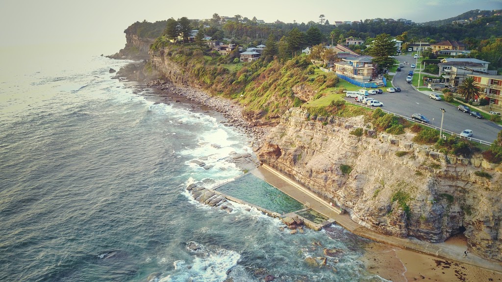 Avalon Beach Surf Life Saving Club |  | 558A Barrenjoey Rd, Avalon Beach NSW 2107, Australia | 0299183298 OR +61 2 9918 3298