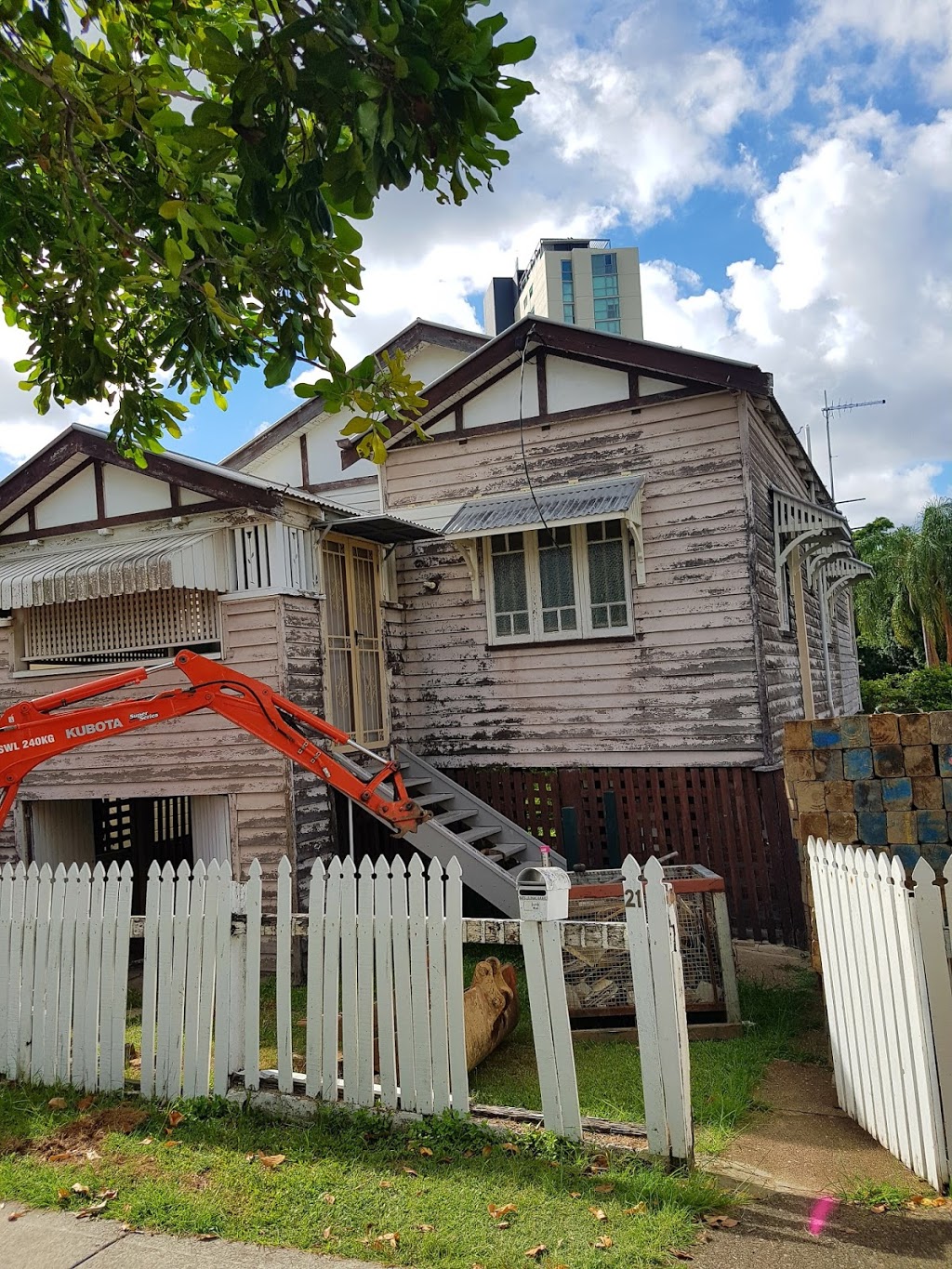 Renovation Builders Brisbane | home goods store | Agnew St, Morningside QLD 4170, Australia | 0436002212 OR +61 436 002 212