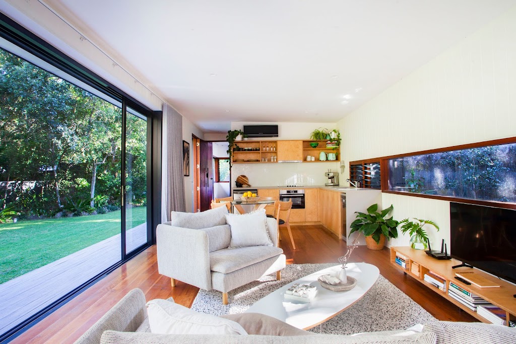 THE BUNGALOW - Byron Beach Retreats | 139 Broken Head Reserve Rd, Broken Head NSW 2481, Australia | Phone: 0403 617 449