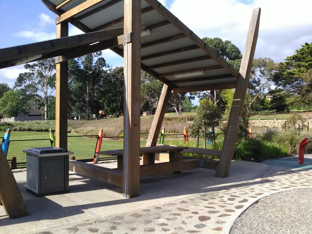 Cloverlea Estate Rain Garden | park | Botanica Dr, Chirnside Park VIC 3116, Australia