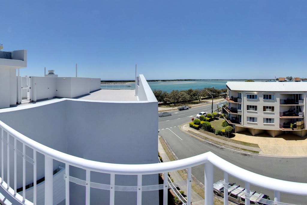 Sandy Shores Luxury Holiday Units | lodging | 7 Esplanade, Golden Beach QLD 4551, Australia | 0754923400 OR +61 7 5492 3400