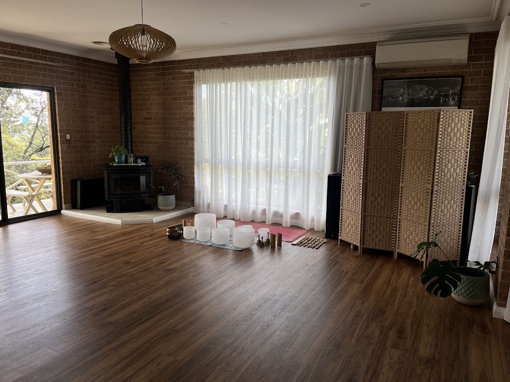 Bowen Mountain Retreat | 1 Serpentine Ln, Bowen Mountain NSW 2753, Australia | Phone: 0490 372 122