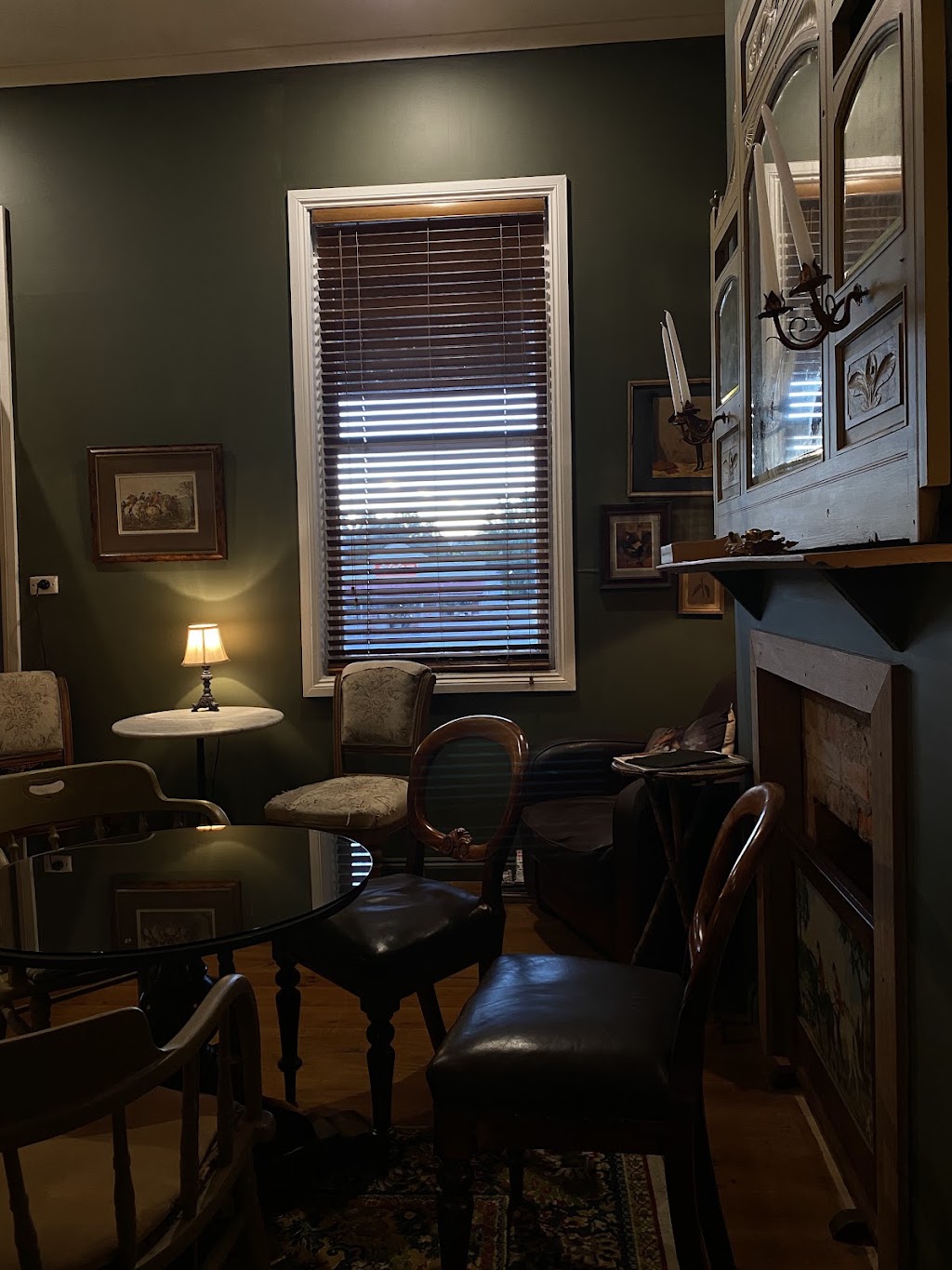 The Albion 1868 Wine Bar | 116 High St, Avoca VIC 3467, Australia | Phone: 0447 602 830