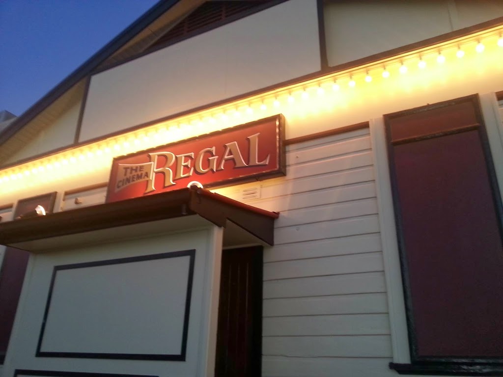Regal Cinema | movie theater | 4 Moore St, Birmingham Gardens NSW 2287, Australia | 0249517630 OR +61 2 4951 7630