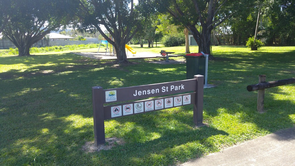 Jensen Street Park | park | 44-46 Jensen Street, Manoora QLD 4870, Australia | 0740443044 OR +61 7 4044 3044