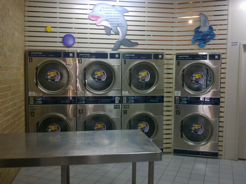Quickie-mat Laundromat Studio Village (Oxenford) | laundry | Shop 5b, The Village Shopping Centre, 14 Studio Drive, Oxenford QLD 4210, Australia | 0756657618 OR +61 7 5665 7618