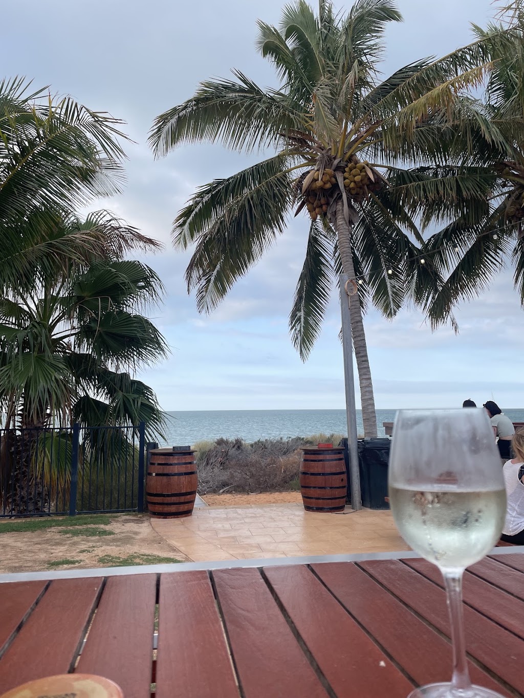 Monkey Bar | 1 Monkey Mia Rd, Monkey Mia WA 6537, Australia | Phone: 1800 871 570