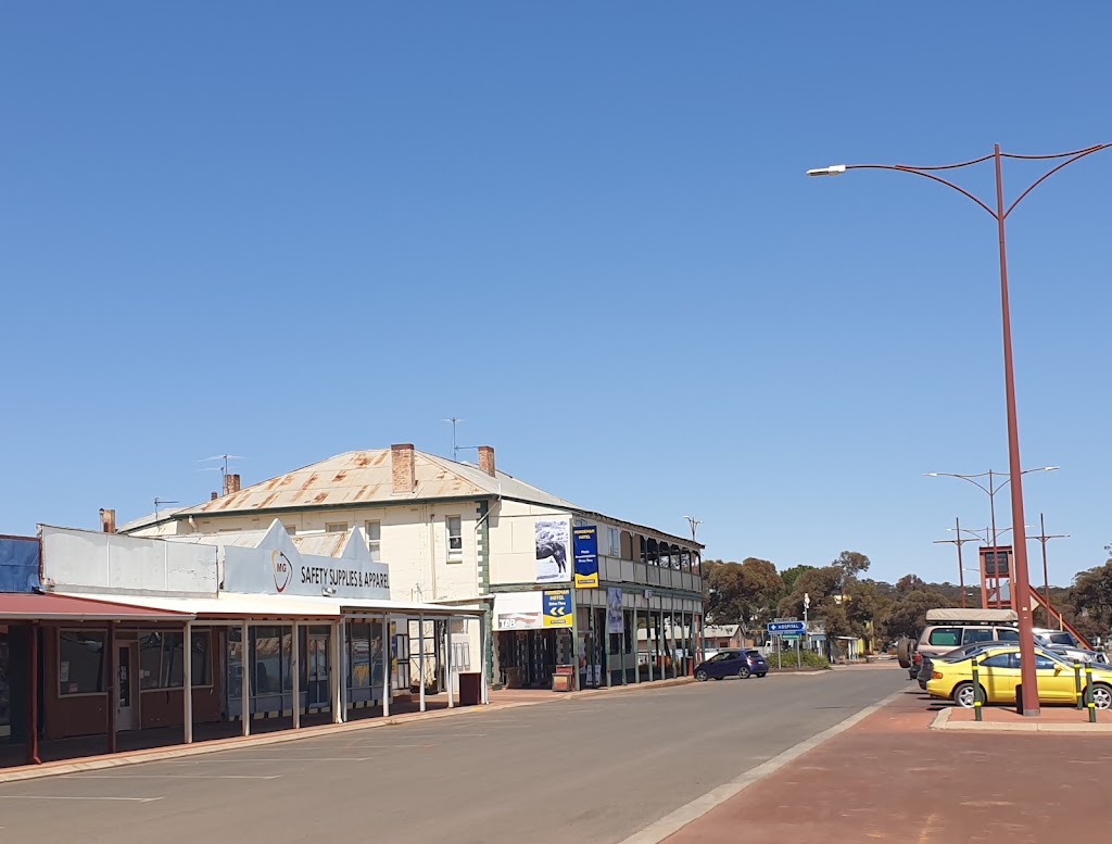 Norseman Hotel - Bottlemart Express | 90 Roberts St, Norseman WA 6443, Australia | Phone: (08) 9039 1023