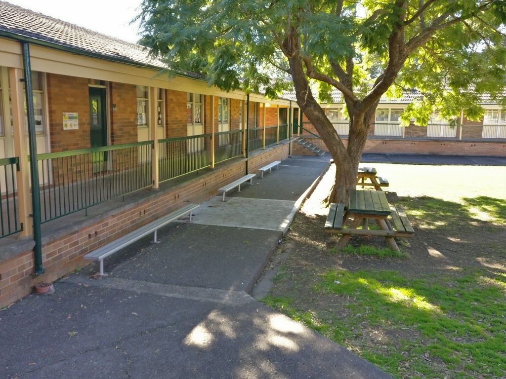 Baulkham Hills North Public School | school | 2 Girralong Ave, Baulkham Hills NSW 2153, Australia | 0296396936 OR +61 2 9639 6936
