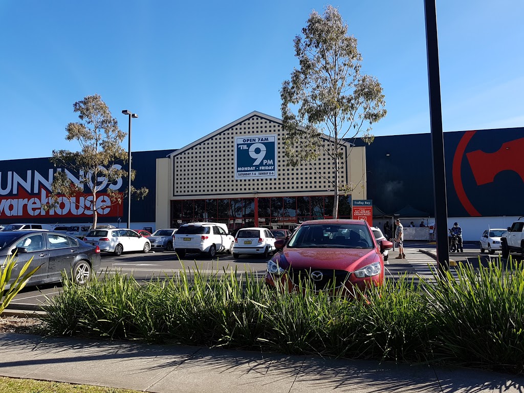 Bunnings Nowra | hardware store | 147/167 Princes Hwy, South Nowra NSW 2541, Australia | 0244245000 OR +61 2 4424 5000